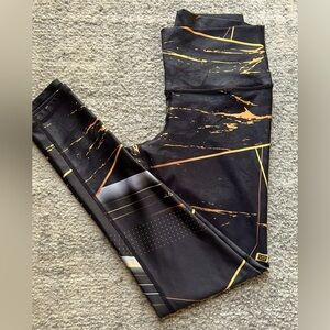 BrandFit High-Waist Colombian Leggings- High Compression  ..ONE SIZE S-M)